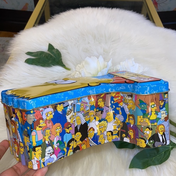 The Simpsons Bart's Trivia Game Collectible Bart Simpson Tin - Picture 9 of 15